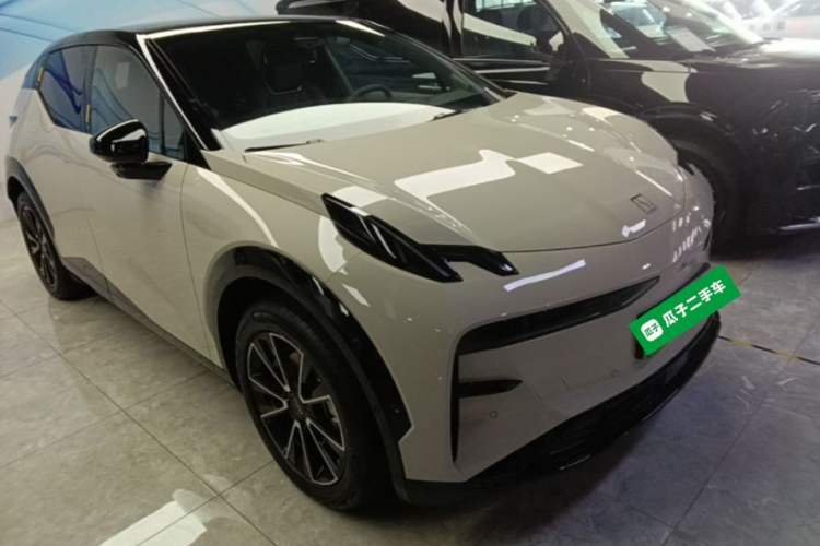 Used Zeekr X 2025 Four-Seater Rear-Drive Cube Version Front Right 45 Deg