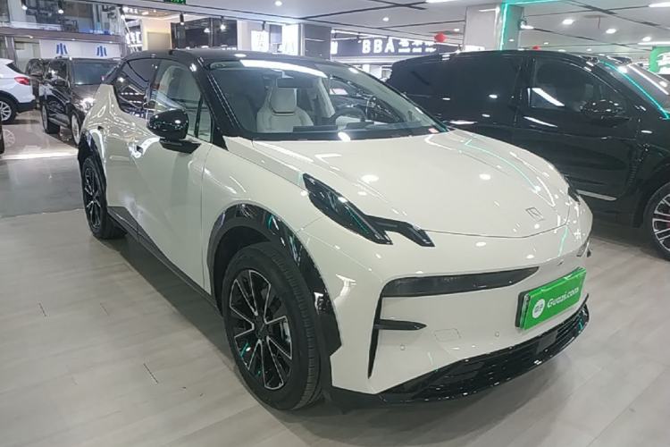 Used Zeekr X 2025 5-Seater Long-Range Version Front Right 45 Deg