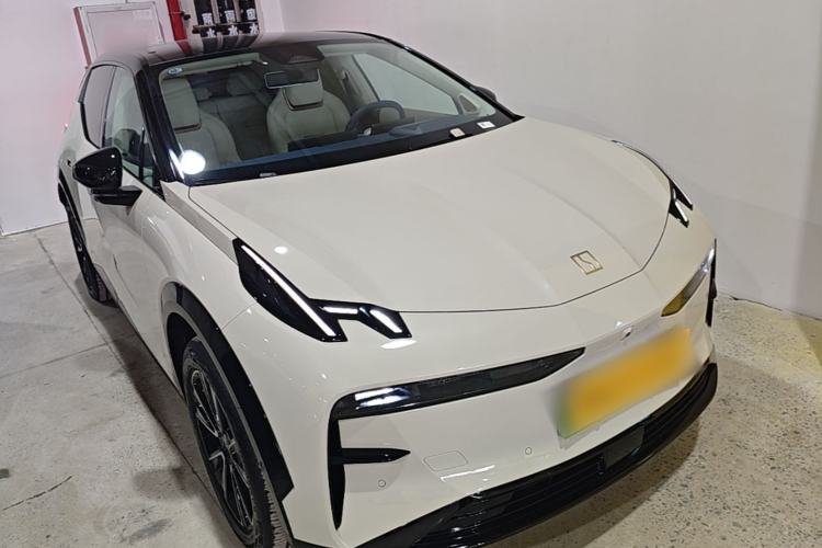 Used Zeekr X 2025 5-Seater Long-Range Version Front Right 45 Deg
