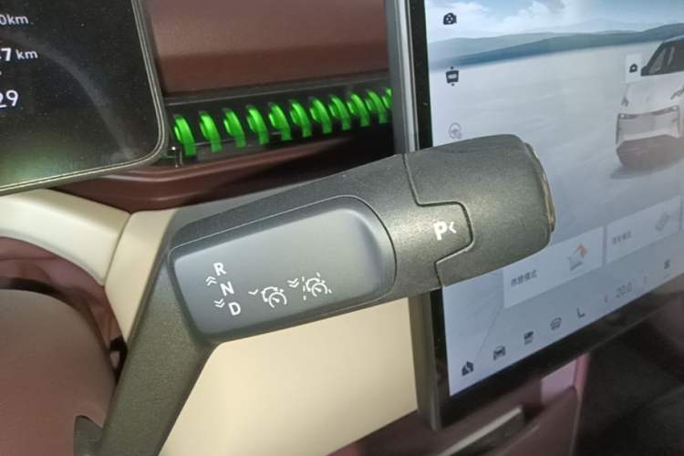 Used Zeekr X 2025 Four-Seater Rear-Drive Cube Version Gear Lever