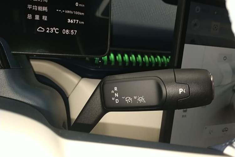 Used Zeekr X 2025 Four-Seater Rear-Drive Cube Version Gear Lever