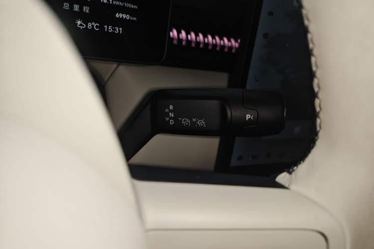 Used Zeekr X 2025 Four-Seater Rear-Drive Cube Version Gear Lever