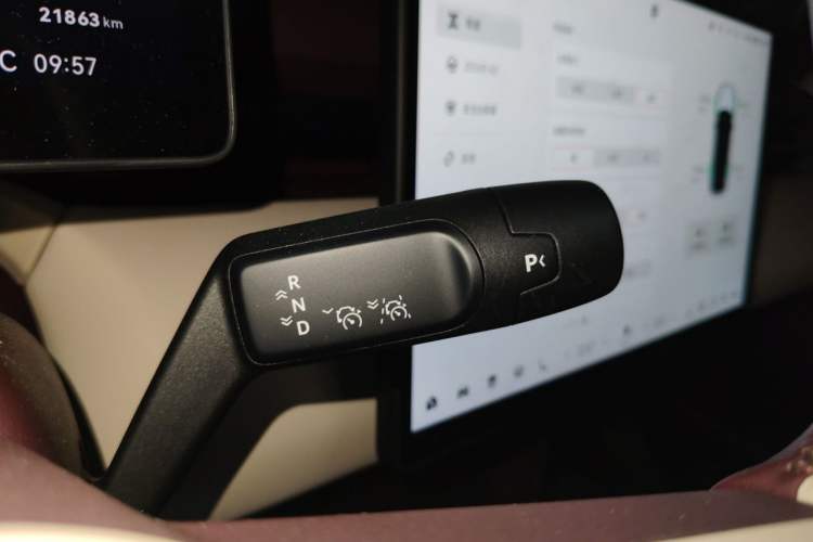 Used Zeekr X 2025 Four-Seater Rear-Drive Cube Version Gear Lever