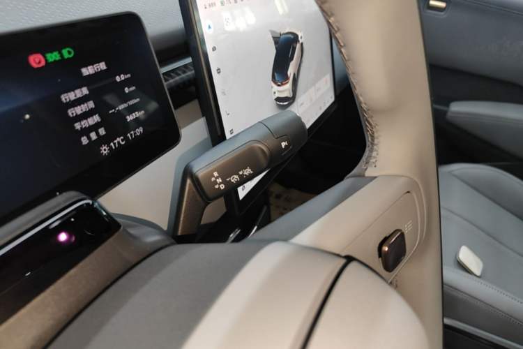 Used Zeekr X 2025 Four-Seater Rear-Drive Cube Version Gear Lever