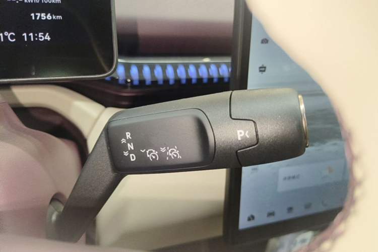 Used Zeekr X 2025 Four-Seater Rear-Drive Cube Version Gear Lever