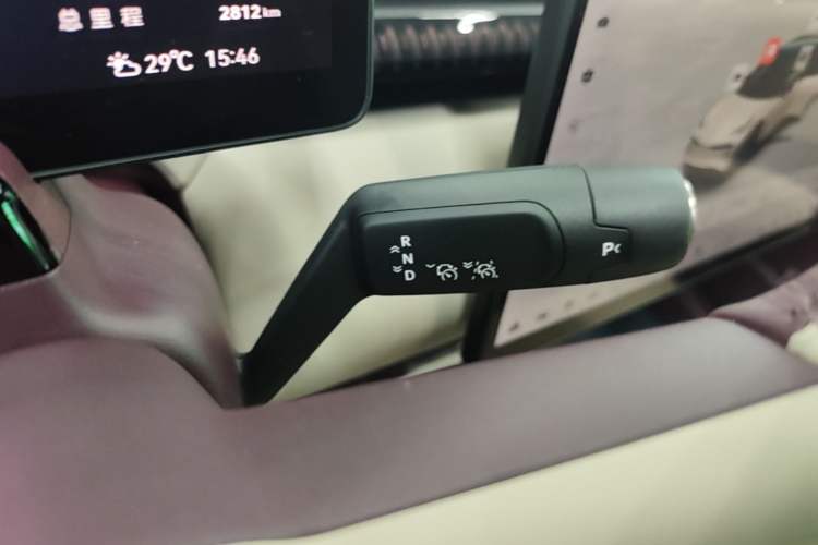 Used Zeekr X 2025 Four-Seater Rear-Drive Cube Version Gear Lever