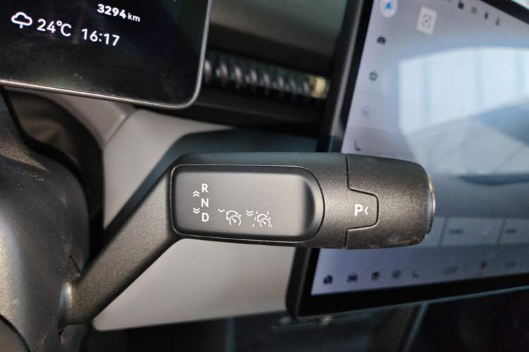 Used Zeekr X 2025 Four-Seater Rear-Drive Cube Version Gear Lever