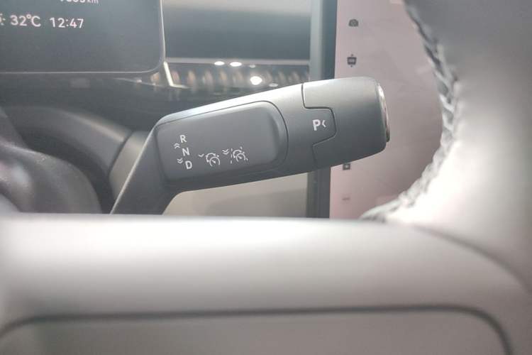 Used Zeekr X 2025 Four-Seater Rear-Drive Cube Version Gear Lever