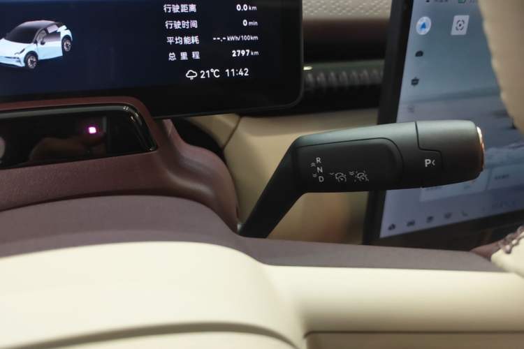 Used Zeekr X 2025 Four-Seater Rear-Drive Cube Version Gear Lever