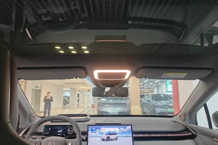 Used Zeekr X 2025 Four-Seater Rear-Drive Cube Version Headliner