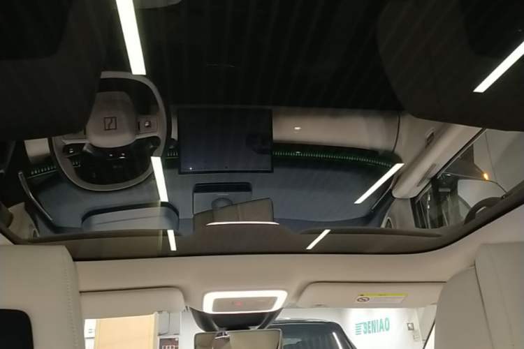 Used Zeekr X 2025 Four-Seater Rear-Drive Cube Version Headliner