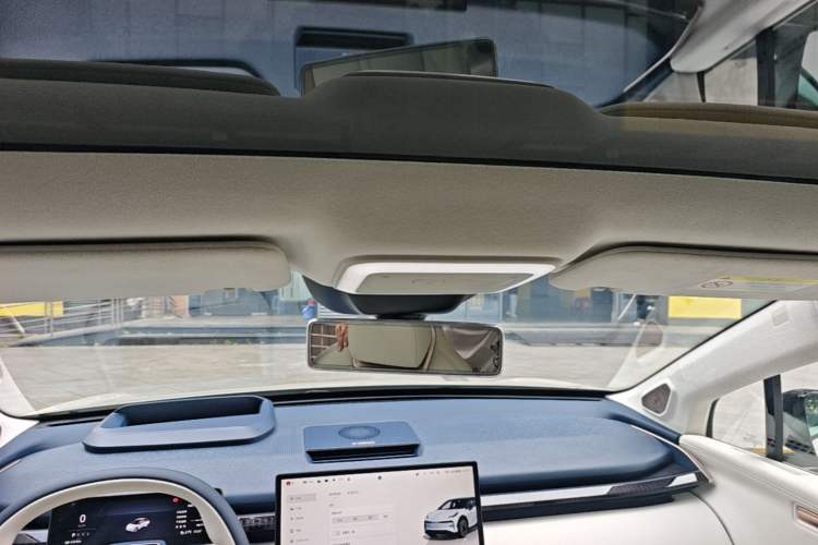 Used Zeekr X 2025 Four-Seater Rear-Drive Cube Version Headliner