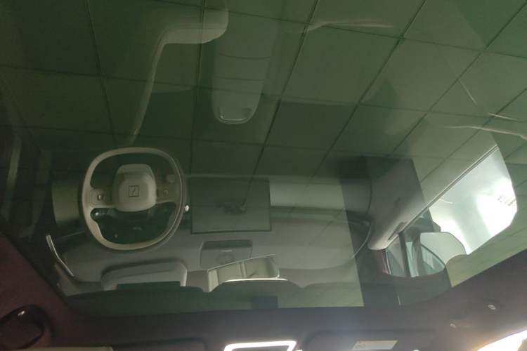 Used Zeekr X 2025 Four-Seater Rear-Drive Cube Version Headliner