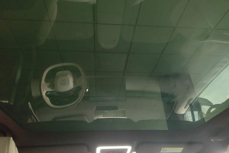 Used Zeekr X 2025 Four-Seater Rear-Drive Cube Version Headliner
