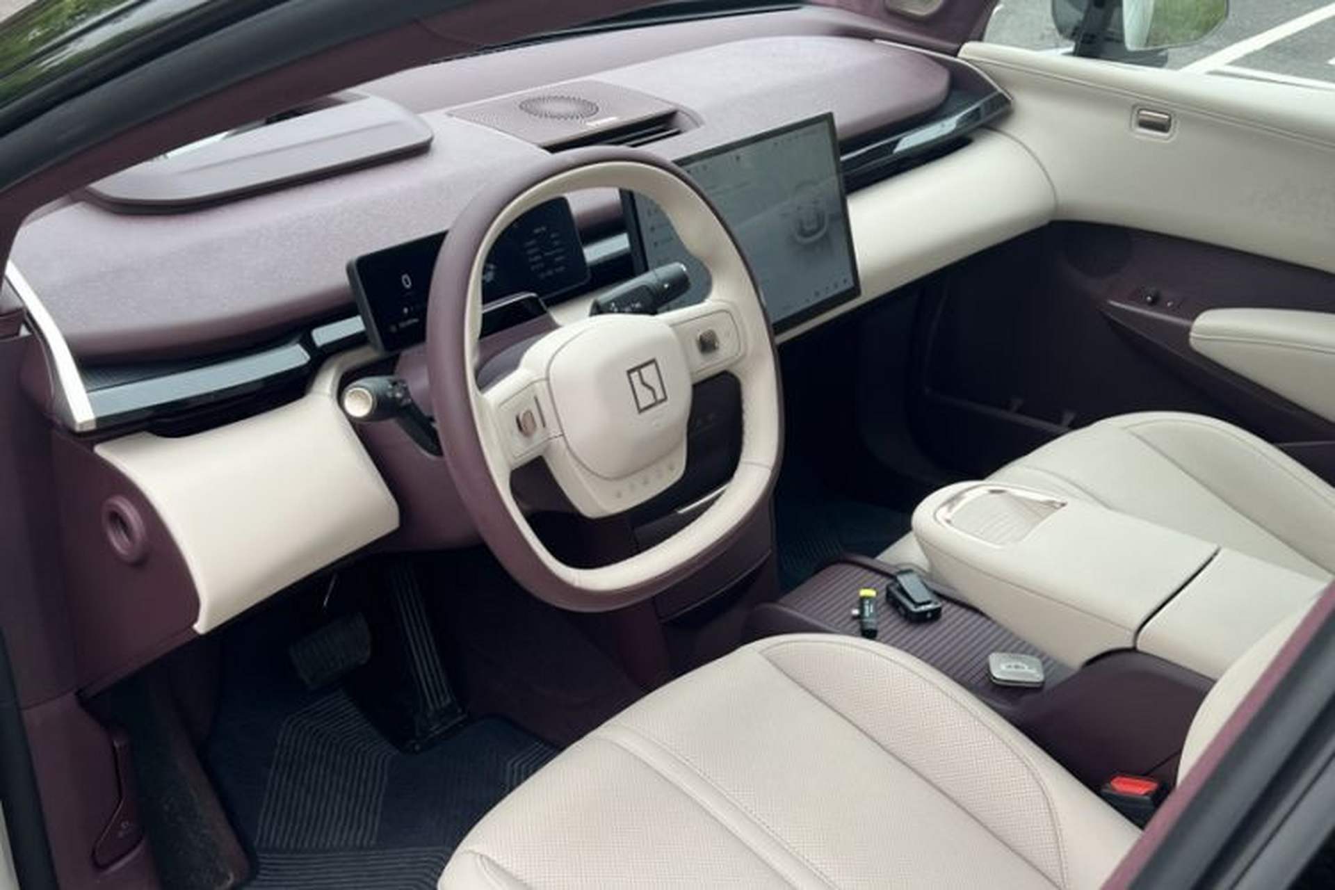 Used Zeekr X 2025 Four-Seater Rear-Drive Cube Version Interior 1