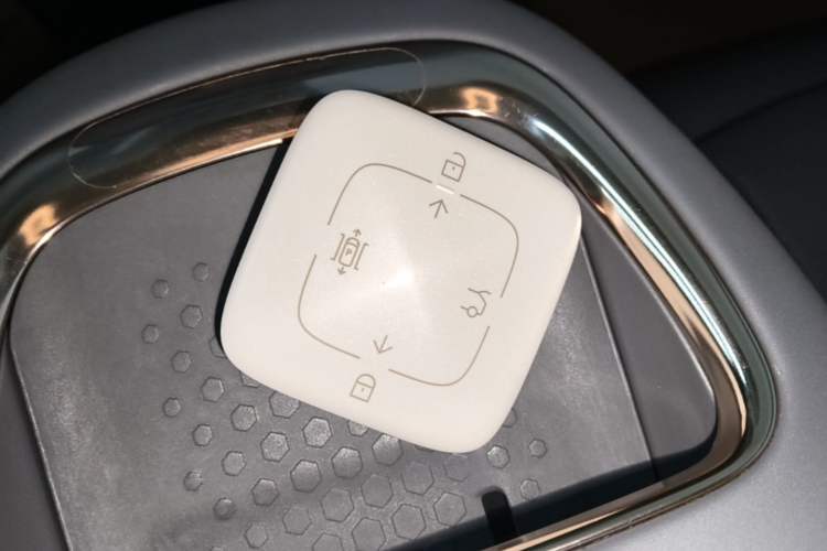Used Zeekr X 2025 Four-Seater Rear-Drive Cube Version Interior 1