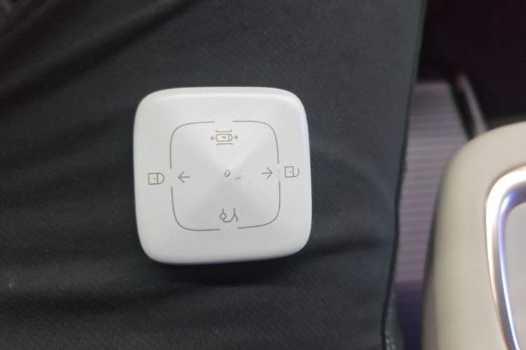Used Zeekr X 2025 Four-Seater Rear-Drive Cube Version Interior 1