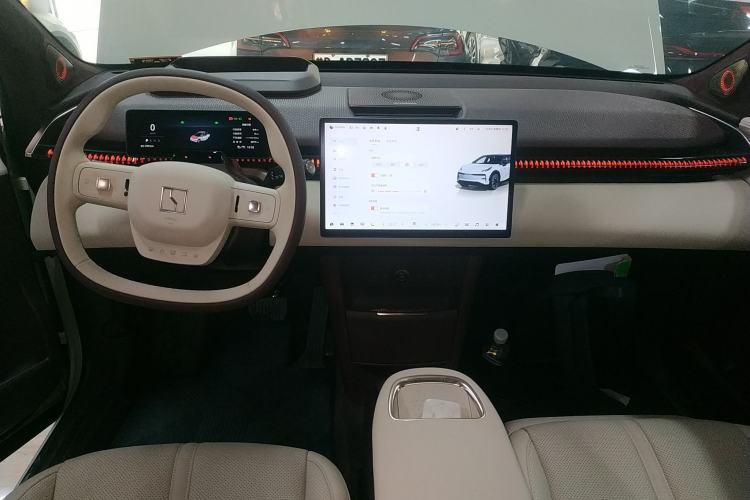 Used Zeekr X 2025 Four-Seater Rear-Drive Cube Version Interior 2