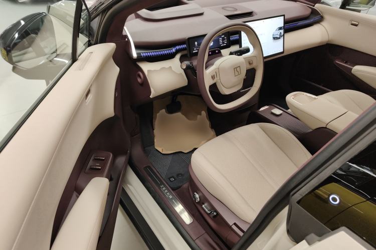 Used Zeekr X 2025 Four-Seater Rear-Drive Cube Version Interior 3