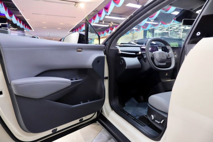 Used Zeekr X 2025 Four-Seater Rear-Drive Cube Version Interior 3