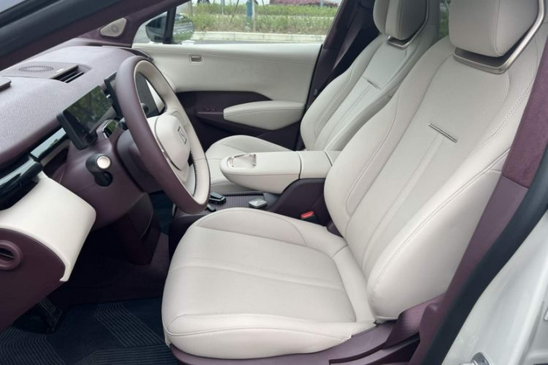 Used Zeekr X 2025 Four-Seater Rear-Drive Cube Version Interior 8