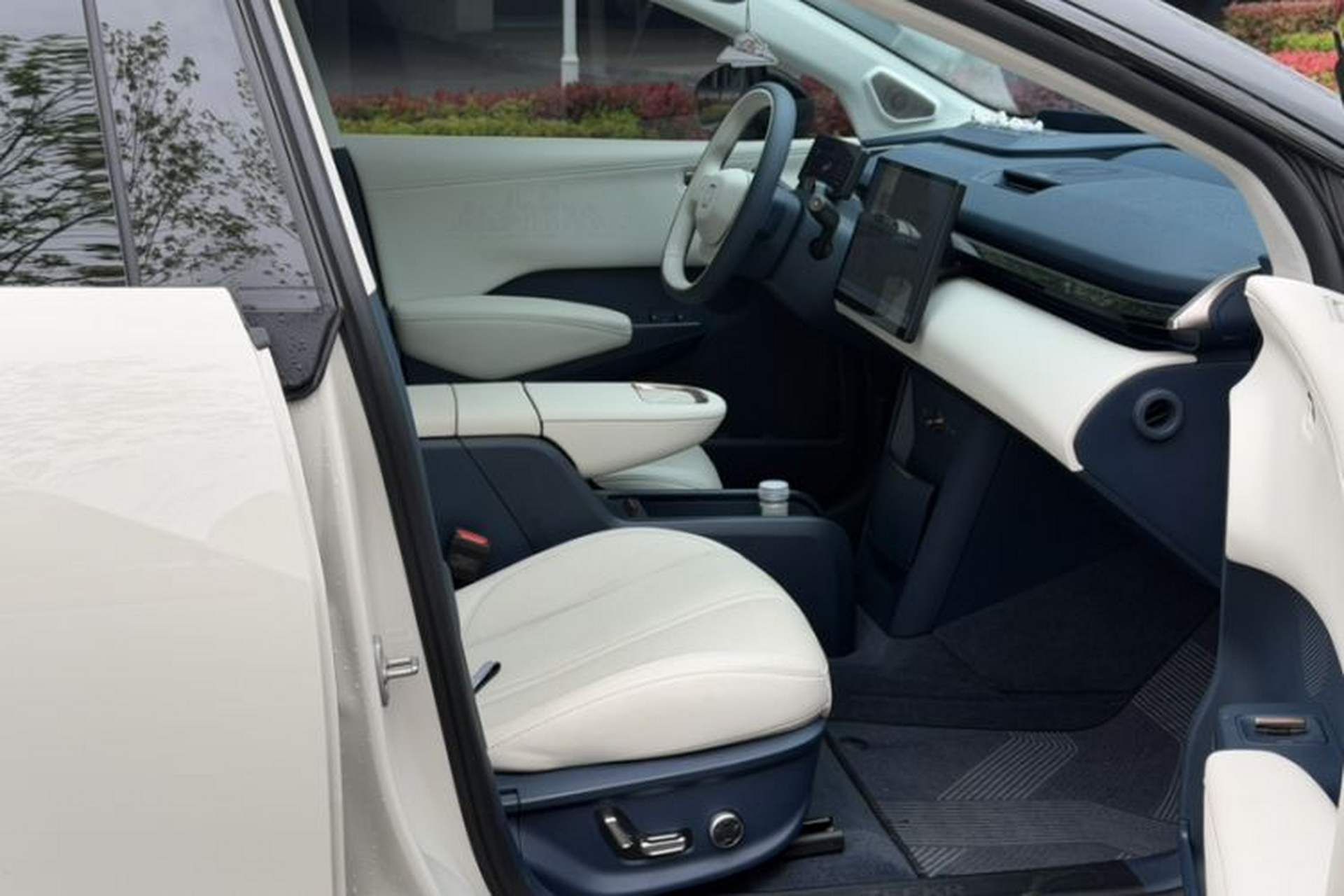 Used Zeekr X 2025 5-Seater Rear-Drive Version Interior 9