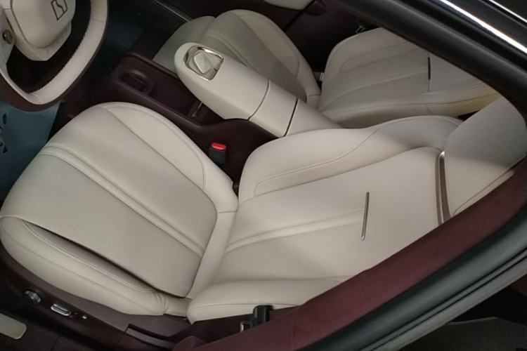 Used Zeekr X 2025 Four-Seater Rear-Drive Cube Version Left Front Seat