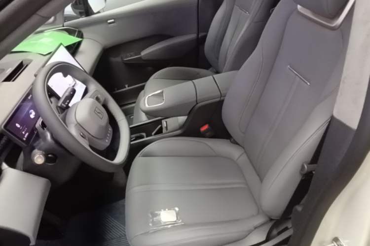 Used Zeekr X 2025 Four-Seater Rear-Drive Cube Version Left Front Seat