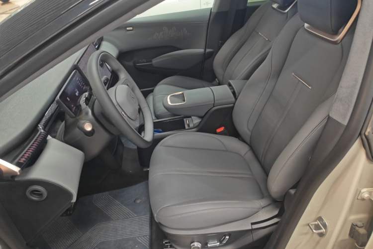 Used Zeekr X 2025 Four-Seater Rear-Drive Cube Version Left Front Seat