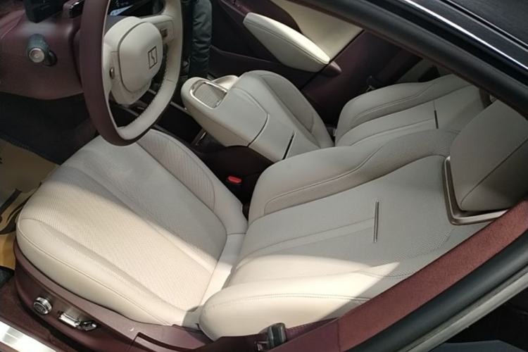 Used Zeekr X 2025 Four-Seater Rear-Drive Cube Version Left Front Seat