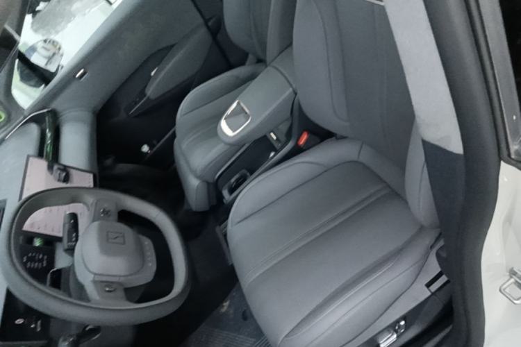 Used Zeekr X 2025 Four-Seater Rear-Drive Cube Version Left Front Seat