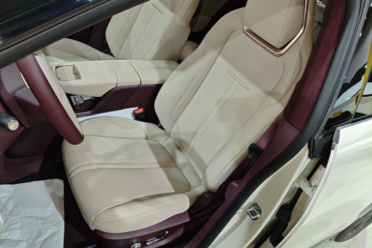 Used Zeekr X 2025 5-Seater Long-Range Version Left Front Seat