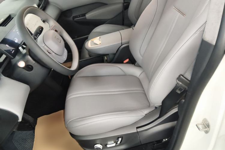 Used Zeekr X 2025 Four-Seater Rear-Drive Cube Version Left Front Seat