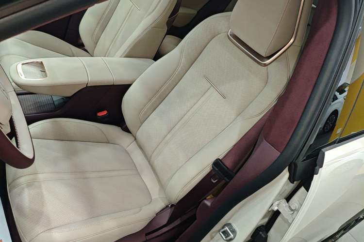 Used Zeekr X 2025 5-Seater Long-Range Version Left Front Seat