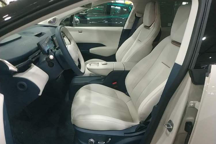 Used Zeekr X 2025 5-Seater Long-Range Version Left Front Seat