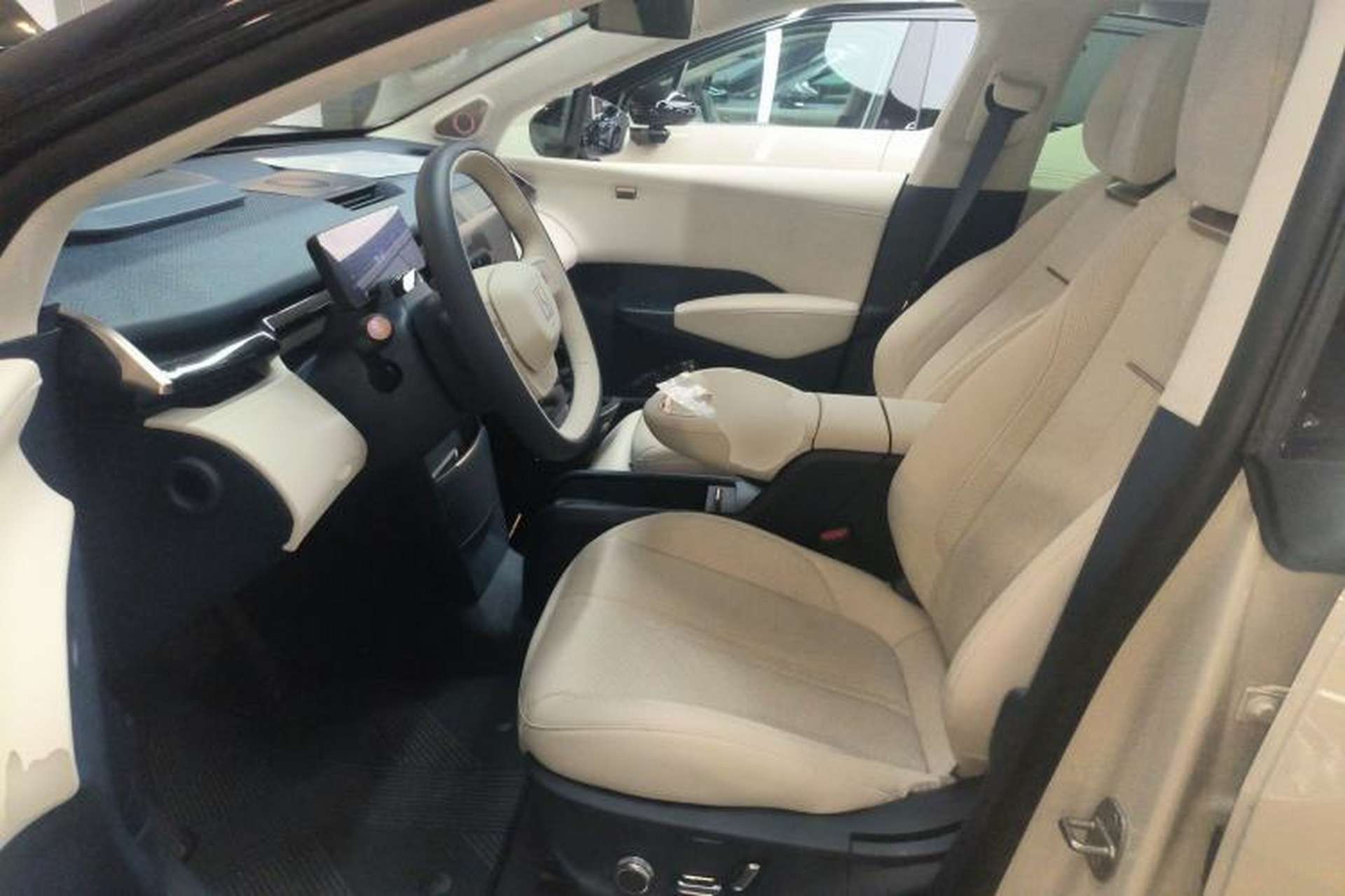 Used Zeekr X 2025 Four-Seater Rear-Drive Cube Version Left Front Seat