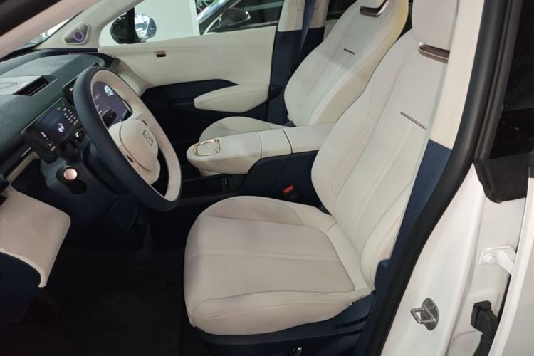 Used Zeekr X 2025 5-Seater Long-Range Version Left Front Seat