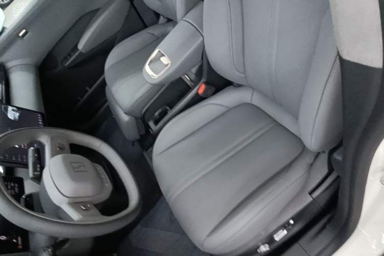Used Zeekr X 2025 Four-Seater Rear-Drive Cube Version Left Front Seat
