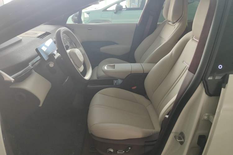 Used Zeekr X 2025 Four-Seater Rear-Drive Cube Version Left Front Seat