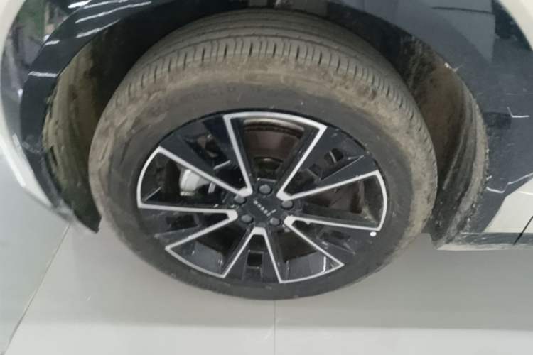 Used Zeekr X 2025 Four-Seater Rear-Drive Cube Version Left Front Wheel Hub