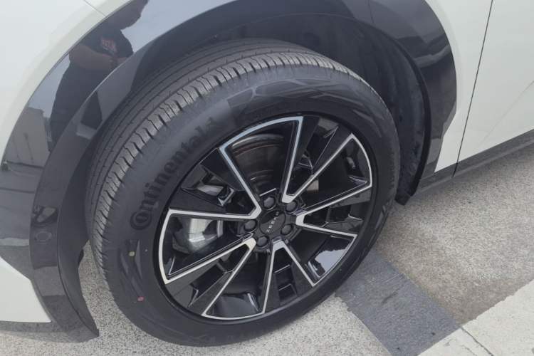 Used Zeekr X 2025 Four-Seater Rear-Drive Cube Version Left Front Wheel Hub