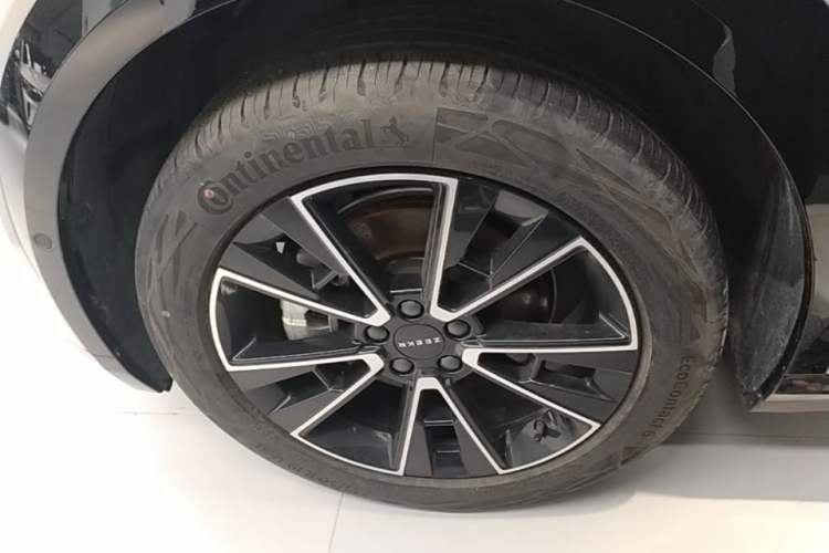 Used Zeekr X 2025 Four-Seater Rear-Drive Cube Version Left Front Wheel Hub