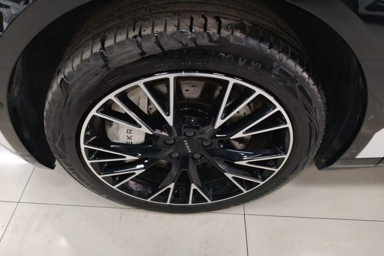 Used Zeekr X 2025 Four-Seater Rear-Drive Cube Version Left Front Wheel Hub