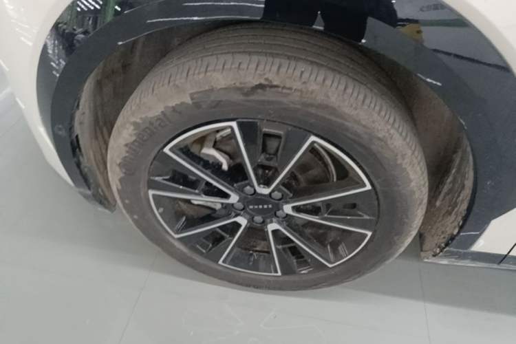 Used Zeekr X 2025 Four-Seater Rear-Drive Cube Version Left Front Wheel Hub