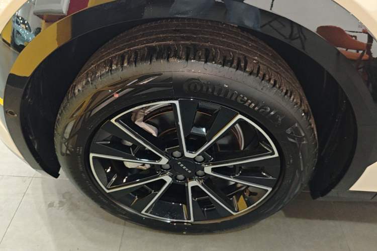 Used Zeekr X 2025 5-Seater Long-Range Version Left Front Wheel Hub