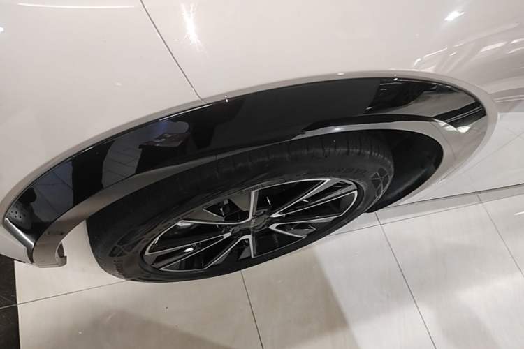 Used Zeekr X 2025 5-Seater Long-Range Version Left Front Wheel Hub