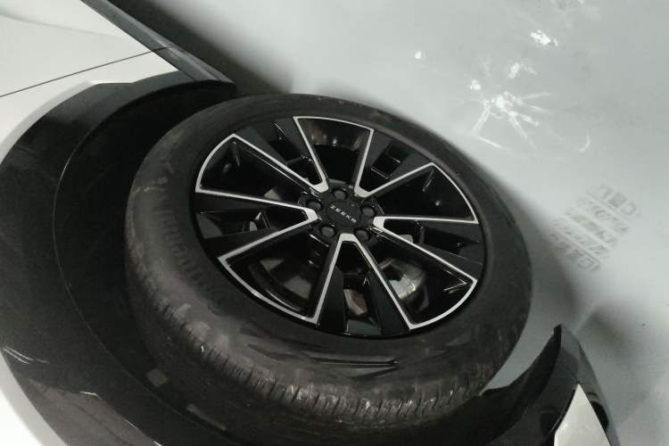 Used Zeekr X 2025 5-Seater Long-Range Version Left Front Wheel Hub
