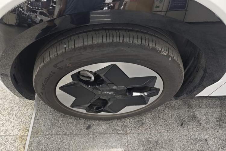 Used Zeekr X 2025 Four-Seater Rear-Drive Cube Version Left Front Wheel Hub