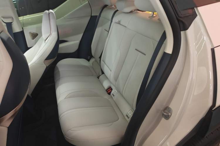 Used Zeekr X 2025 5-Seater Long-Range Version Left Rear Seat