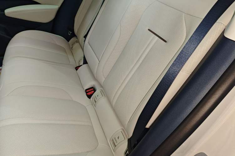 Used Zeekr X 2025 5-Seater Long-Range Version Left Rear Seat